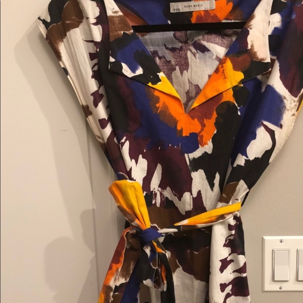 Zara Basic - Picture 3 of 3